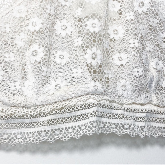 Victoria’s Secret Lace High-Neck Halter Triangle Bralette Small - Picture 11 of 11